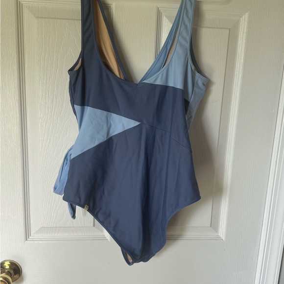 Summersalt- The Perfect Wrap - Picture 2 of 3